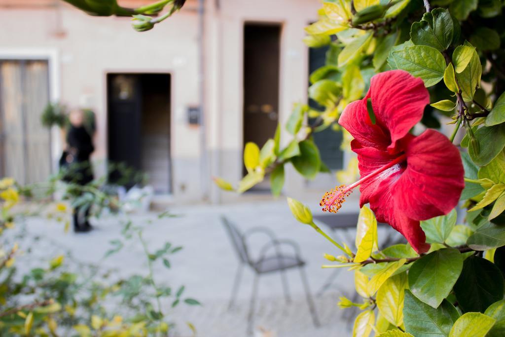 Appartamento Rosso Buoni E Cattivi Cagliari Kamer foto